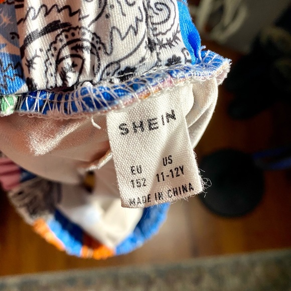 Girls Shein Multi-Color Bandana Shorts - Picture 2 of 2